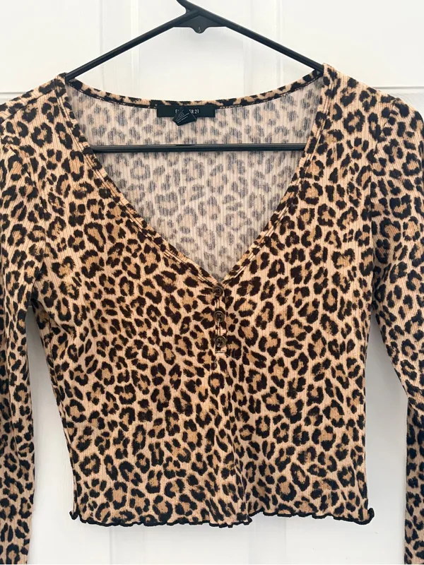Forever 21 Leopard Print V-Neck Long Sleeve Top - Tan and Black - Image 2