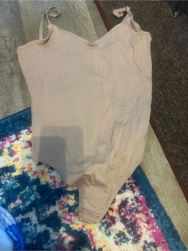 Everlane beige bodysuit M - Image 4