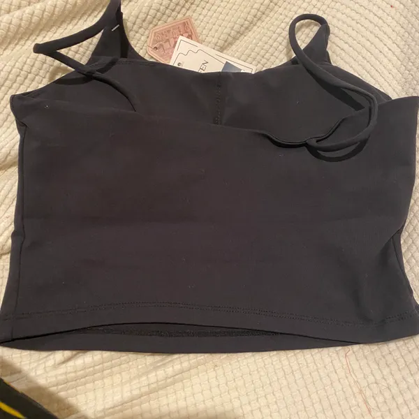 Yadifen Longline Yoga Tank Top - Image 9