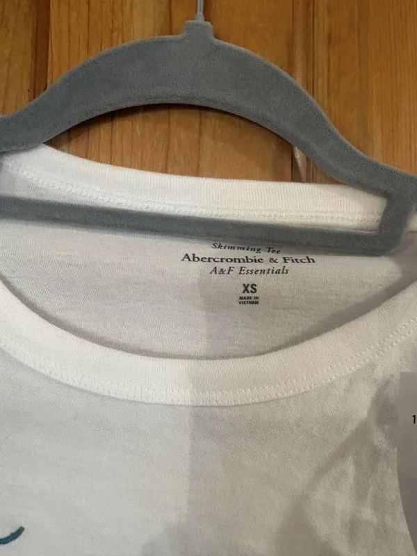 Abercrombie and fitch Size Extra Small (XS) Cafe Italia Graphic Tee with Illustr - Image 3