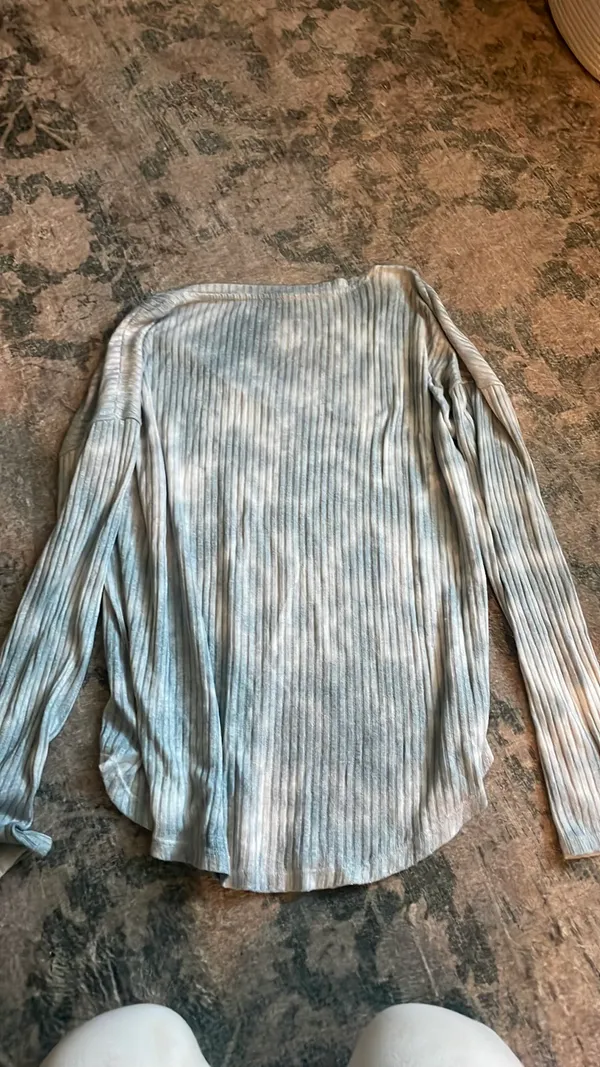 American Eagle Long Outfitters Sleeve - Image 3