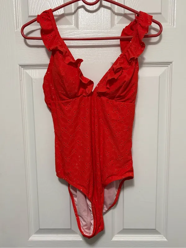 *Cupshe Algeria Red Orange Women’s Medium Ruffle One-Piece Swimsuit - Image 2