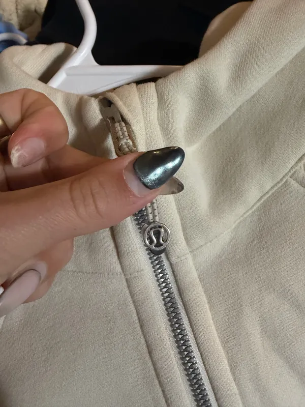 Lululemon Scuba Half-Zip Hoodie M/L - Image 6