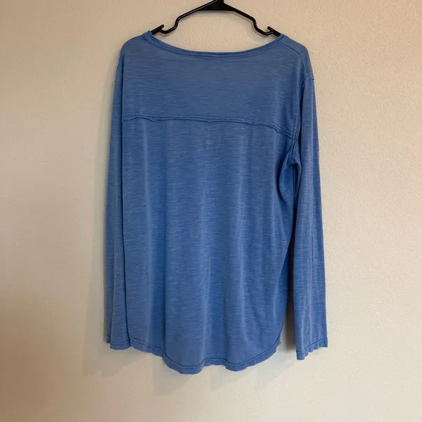 POL Women’s Front Pocket Relaxed Lightweight Long Sleeve Knit Top Casual‎ Blue - Image 2