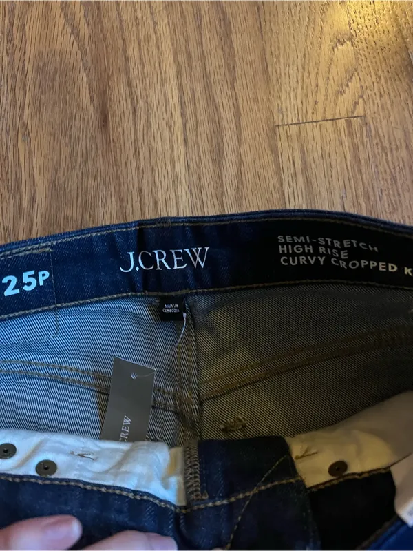Women’s J.Crew Curvy Cropped Kick Out High Rise Semi-Stretch Jeans size 25 - Image 4