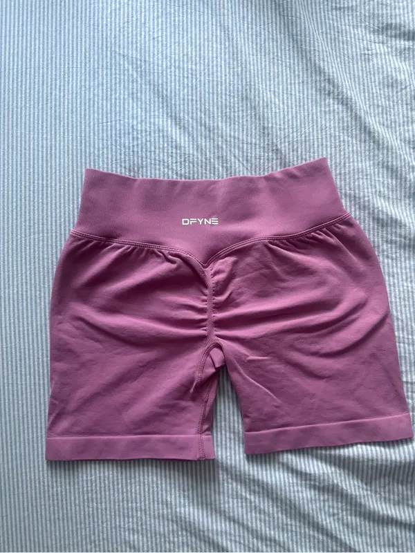LANYI Women's Mid-Rise Rose Bike Shorts - Image 2