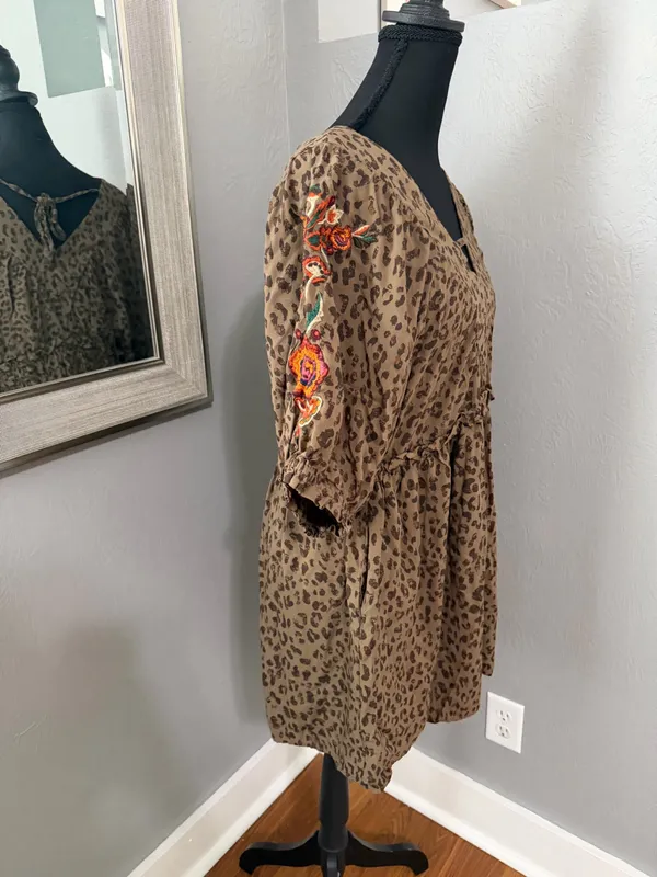 Cato Cheetah Print Floral Embroidered Puff Sleeve Ruffle Trim Boho Sedona Dress Large. - Image 6