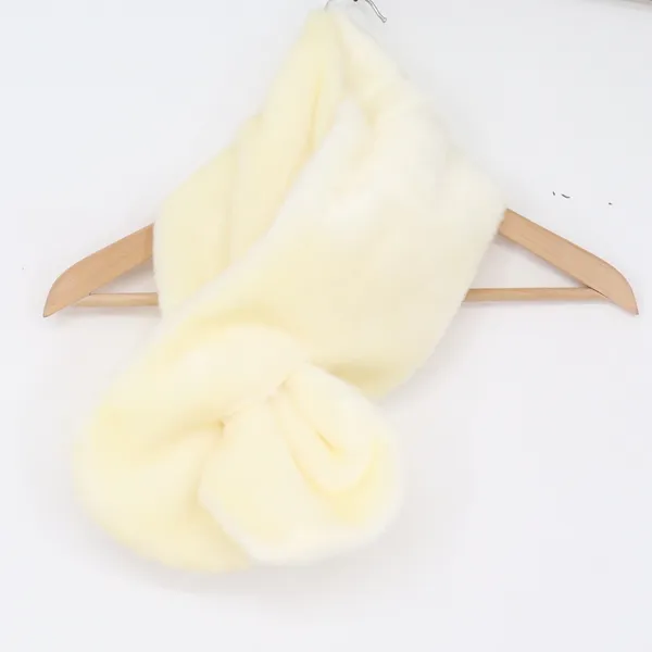 Unbranded Scarf Womens OS Pull-Through Faux Fur Cream Plush Excellent - Image 2
