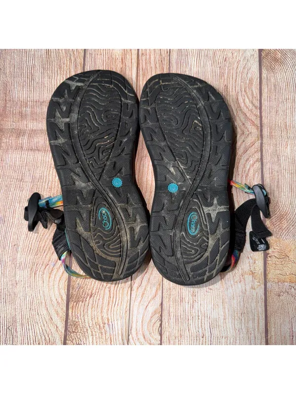 Chacos Women's Size 6 Rainbow Strap Sandals - Image 7