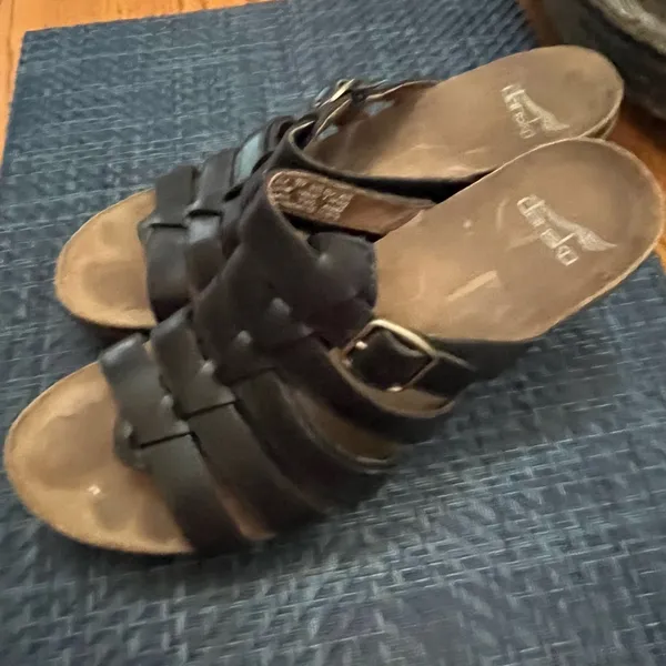 Dansko Dina Brown Leather Strappy Block Heel Sandals - Image 2