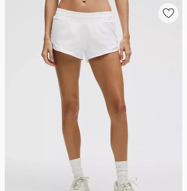 Lululemon Hotty Hot 2.5" Shorts Low-Rise - Image 4