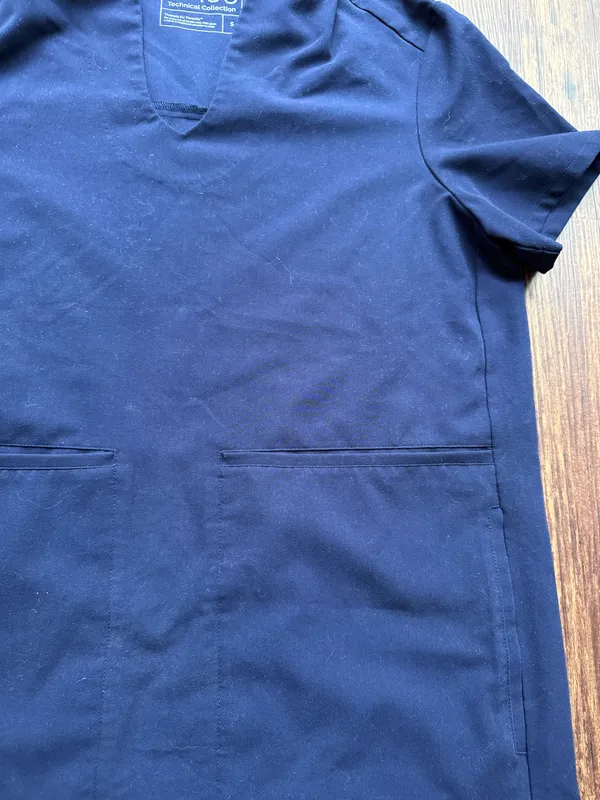 FIGS Women’s Limited Edition Navy Banepa Scrub Top - Size S - Image 6