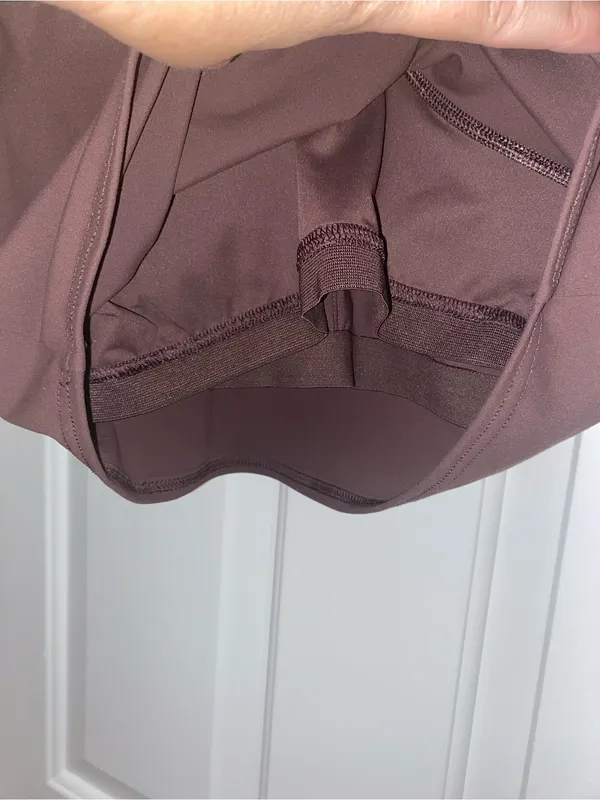 Yogalicious Chocolate Brown Cross-Back Seamless Sports Bralette - Image 4