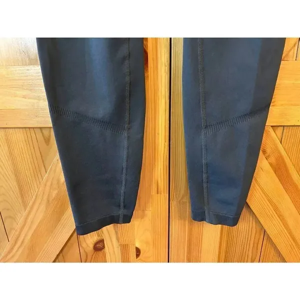 The North Face 7/8 Gray Athletic Leggings Partially Ribbed Size Large (8733) - Image 3