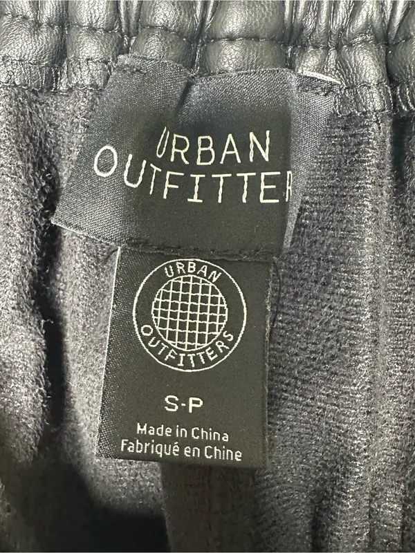 Urban Outfitters Black Faux Leather Wide Leg Cargo Pants Size Small - Image 8