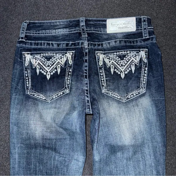 Grace In LA Women’s Feather Aztec Embellished Bootcut Blue Jeans Size 29 x 34 - Image 4