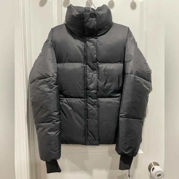 UGG Vickie Black Puffer Jacket Size XS - Image 7
