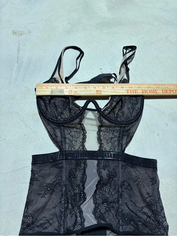 Victoria’s Secret lace corset bustier set panties lace small - Image 3