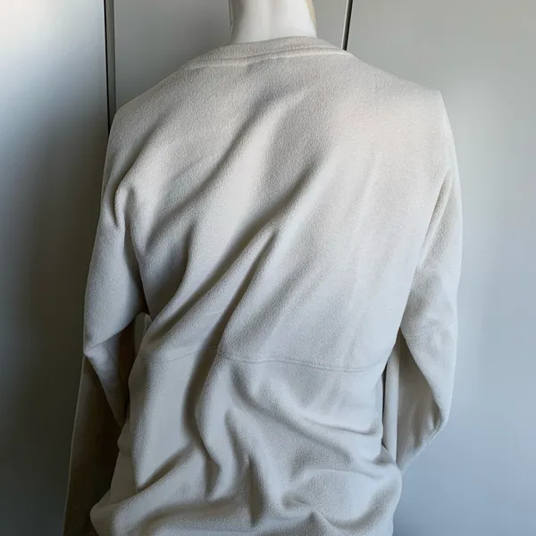 ivory fleece sweatshirt pouch pockets - Image 4