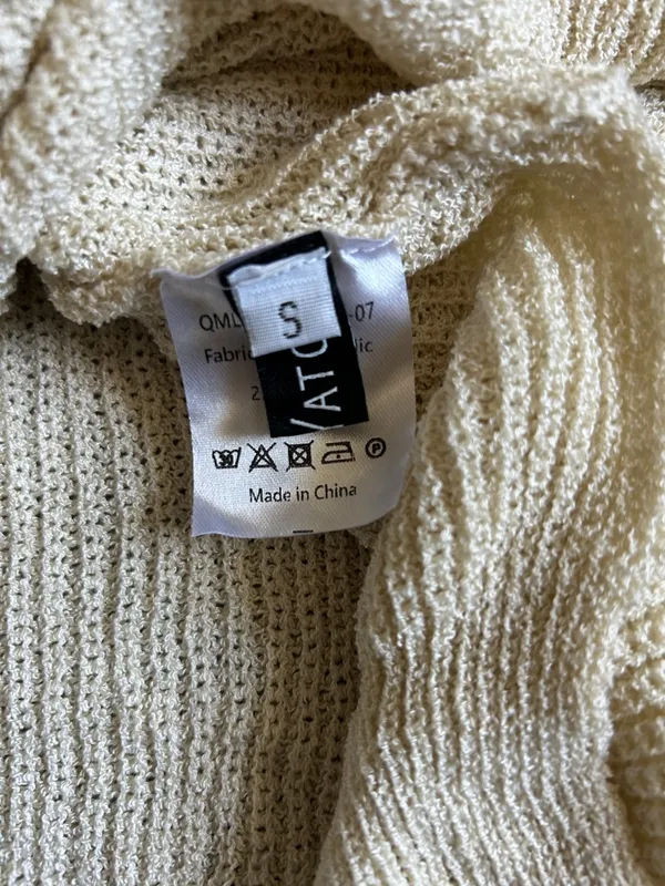 Relaxed Cream Short-Sleeve Knit Sweater with Chest Pocket - Image 2