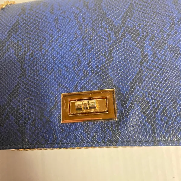 Women's Blue Black Snakeskin Faux Leather Gold-Chain Strap Purse Shoulder Bag - Image 6