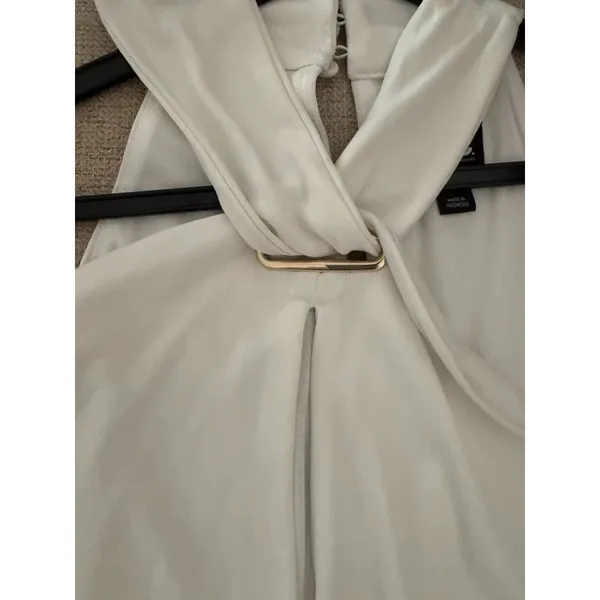 Inc white sleeveless halter top - Image 3