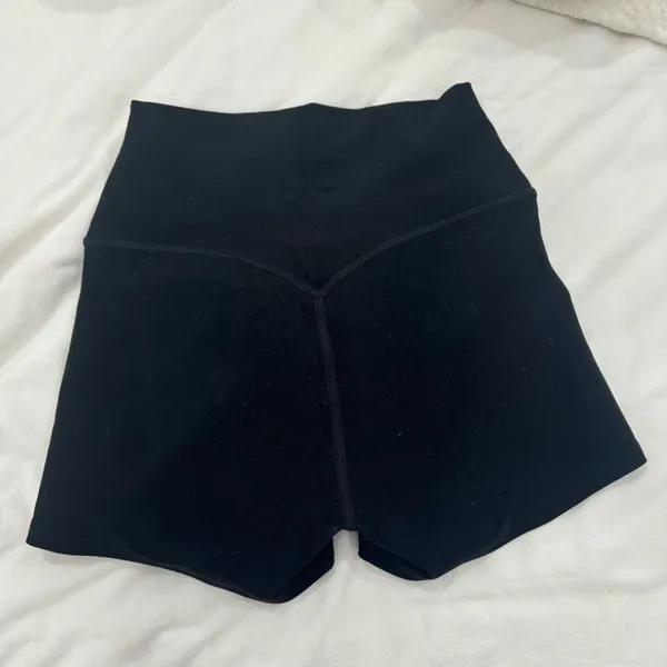 Alo Yoga Biker Shorts High-Waisted - Image 3