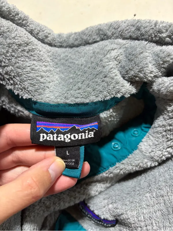 Patagonia Gray Fleece Quarter-Snap Pullover with Teal Accents large - Image 6