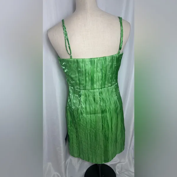 Lulu’s cocktail Elegant Green Dress spring spaghetti strap 
NWT Medium - Image 6