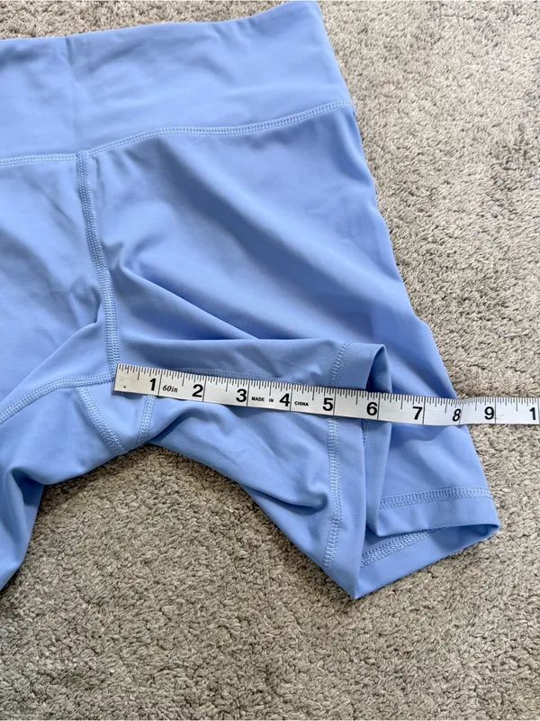 Old Navy Women’s High-Waisted PowerSoft Biker Shorts 6” in Blue Overall M - Image 9