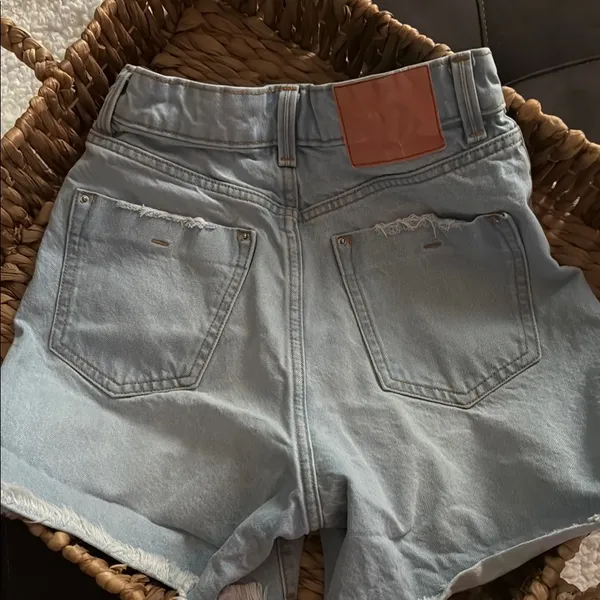 ZARA Distressed, High-Waisted Denim Shorts - Image 2
