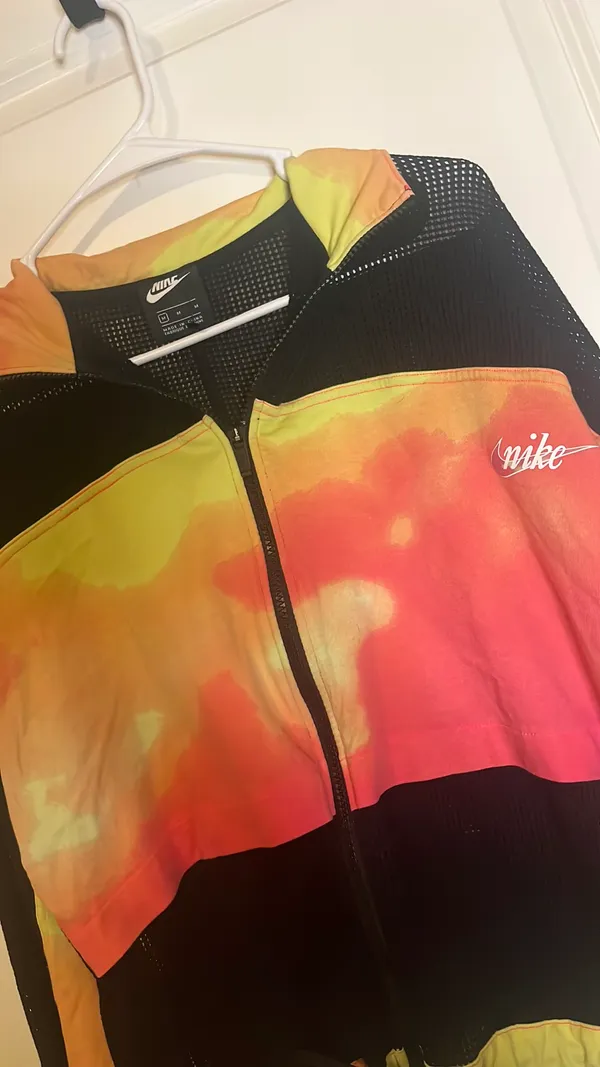 Nike Mesh Jacket Lightweight - Image 2