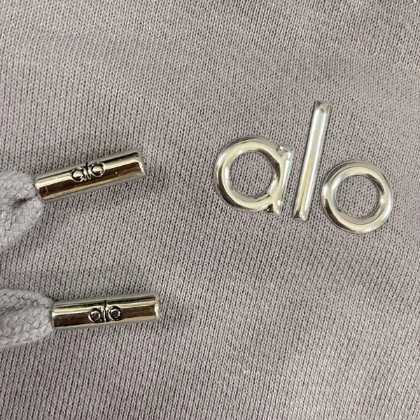NWT Alo Yoga Special Edition Accolade Hoodie Fog Color SOLD OUT Color Size S - Image 5