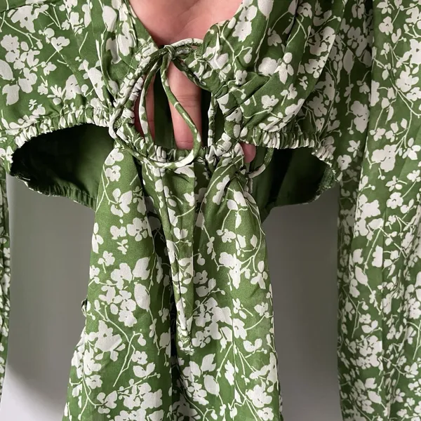 Abercrombie & Fitch Long Sleeve Cutout Mni Dress Green Floral Boho Size Small - Image 13