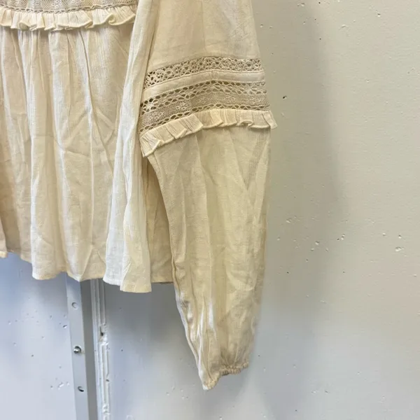 NWT American Eagle Outfitters Boho Babydoll Lightweight Blouse Keyhole Cream Med - Image 6
