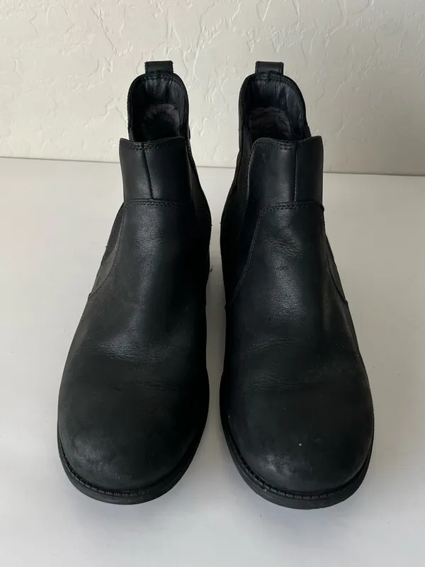 UGG Bonham Suede Sherpa Lined Winter Chelsea Boots Black Size Women’s 10 - Image 5