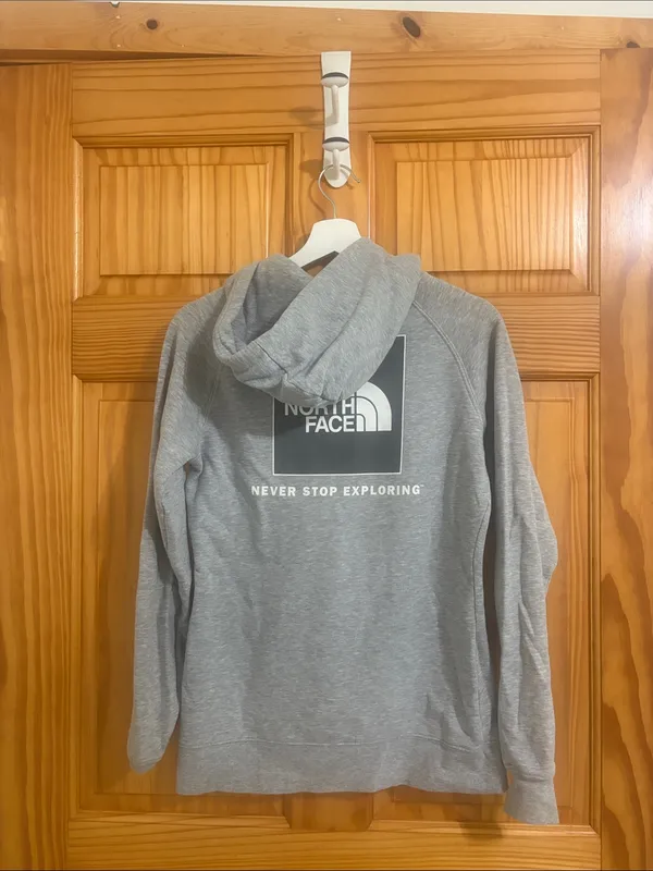 The North Face Grey Size Small Hooded Logo Sweatshirt - Image 5