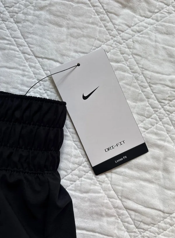 Nike Dri-Fit Loose Fit Athletic Shorts - Image 2