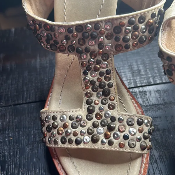 Frye Shoes Joy Studded cream colored heels size 7B - Image 13