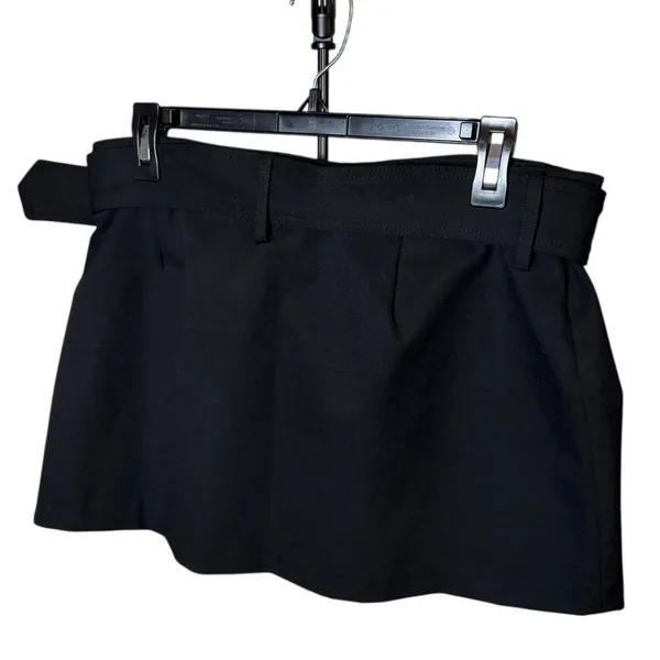 Abercrombie Forme Mid Rise Skort Size Medium Curve Love NWT - Image 6