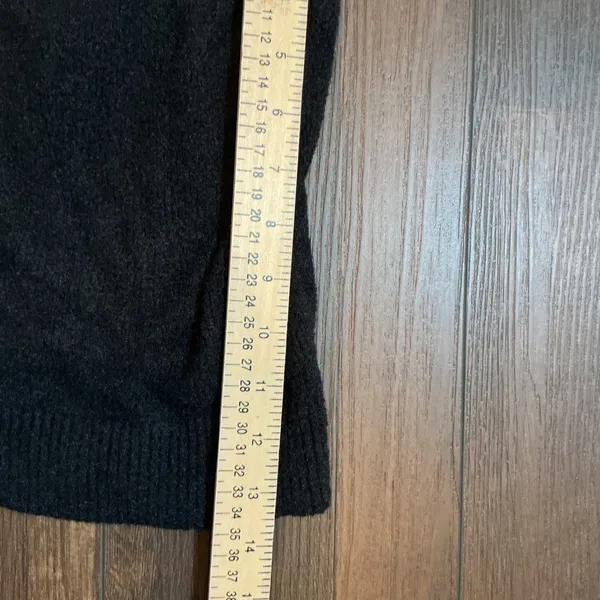 The Drop V-Neck Button Front Cardigan Sweater Black Soft Knit Large Minimalist - Image 4