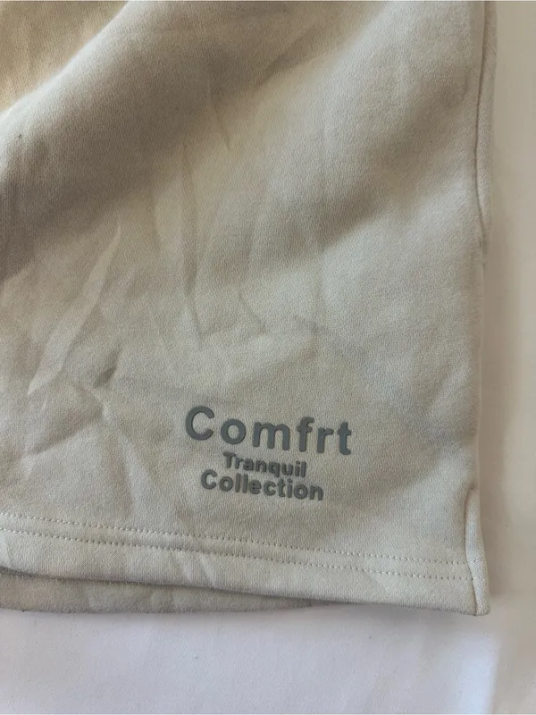 Comfrt Tranquil Collection Adult Unisex Size Large brand New Color Bone - Image 2