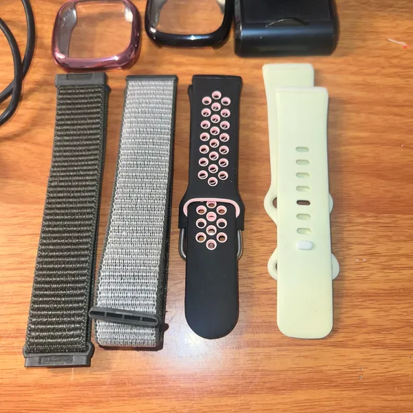 Fitbit Sense Watch, Charger, Faceplate and bands - Image 4
