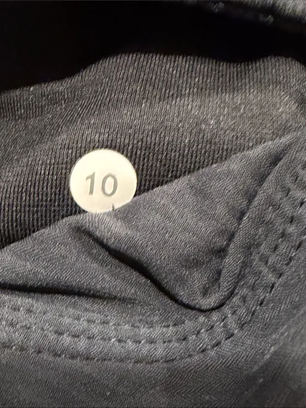 lululemon athletica Black‎ Studio Crop Capri Pants 10 - Image 8