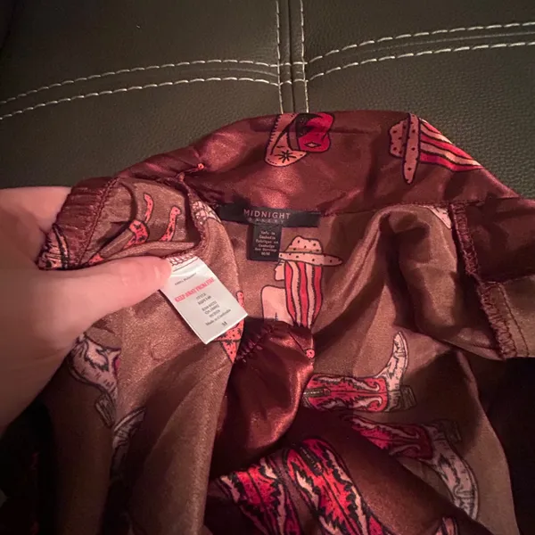 Western pajama top and bottom. Medium. Red - Image 7