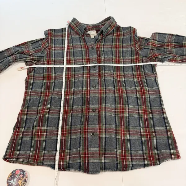LL Bean Gray Scotch Plaid Cotton Flannel Button Shirt Relaxed Fit SMALL - Image 7