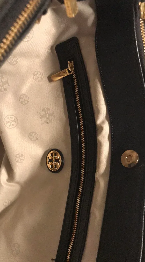 Tory Burch Robinson Black Double Zip Tote Handbag - Image 8