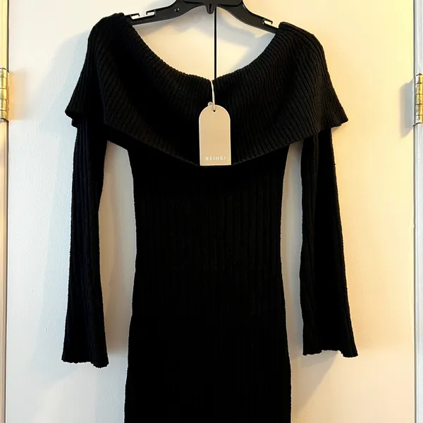 Meshki Stefania Off Shoulder Knit Midi Long Sleeve Dress Black size M New - Image 4