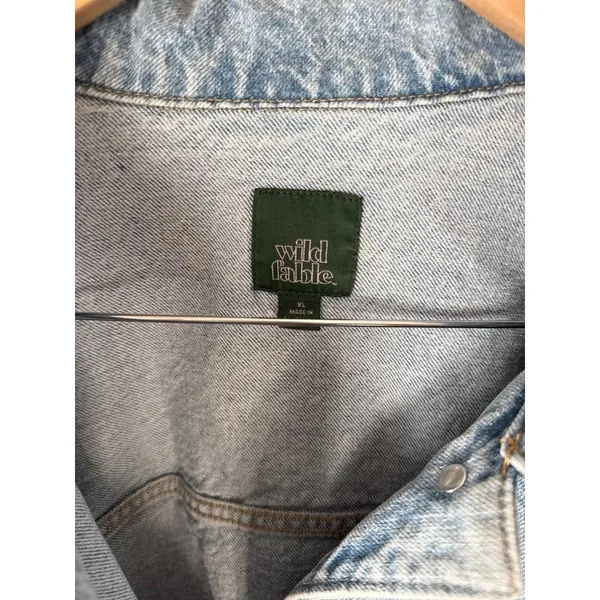 Wild Fable Light Wash Cropped Distressed Denim Jacket XL - Image 2