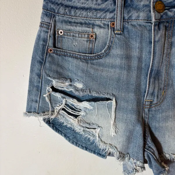 American‎ Eagle Hi-Rise Festival Denim Shorts Distressed Size 8 - Image 2